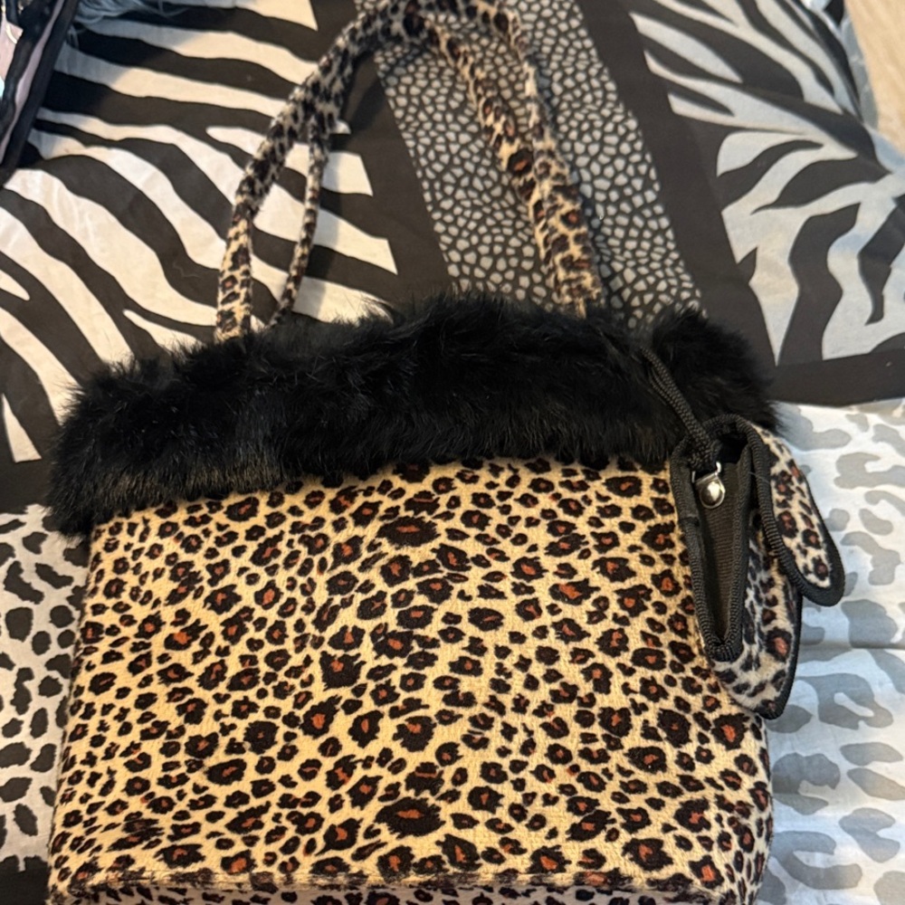 Leopard Print Faux Fur Trim Shoulder Bag - Black & Brown